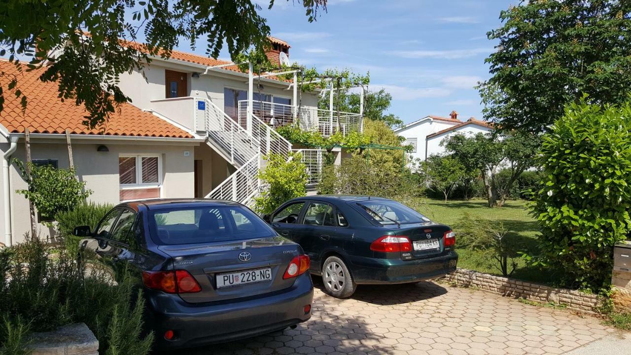 Haus Mirela Apartment Liznjan Exterior photo